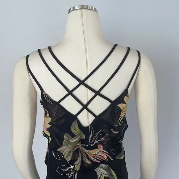 WHBM Tiered Floral Print tank top X Small - Picture 11 of 11